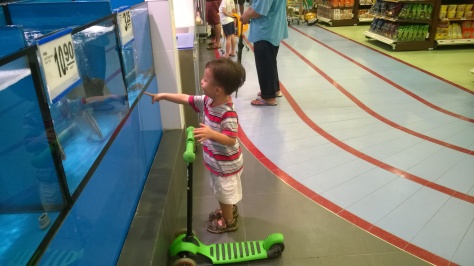 There's even a running track (with toy cars and kid-sized shopping carts) inside the Fairprice Xtra